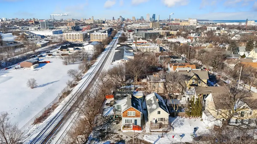 104 E Clarence STREET #106, Milwaukee, WI 53207 - #2