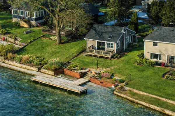 6436 Channel ROAD #6436A, Waterford, WI 53185