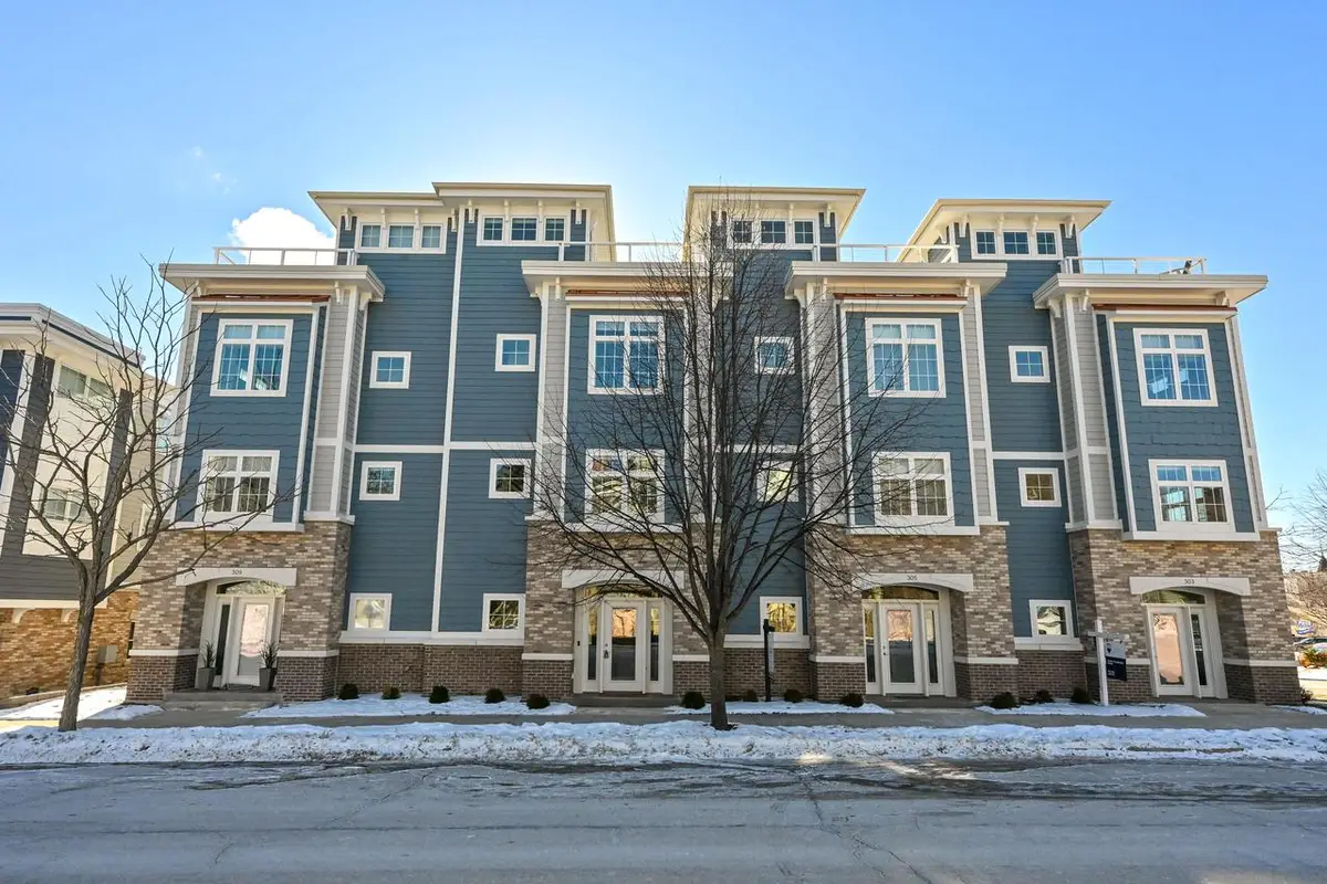 307 E Pier STREET, Port Washington, WI 53074 - Image #1