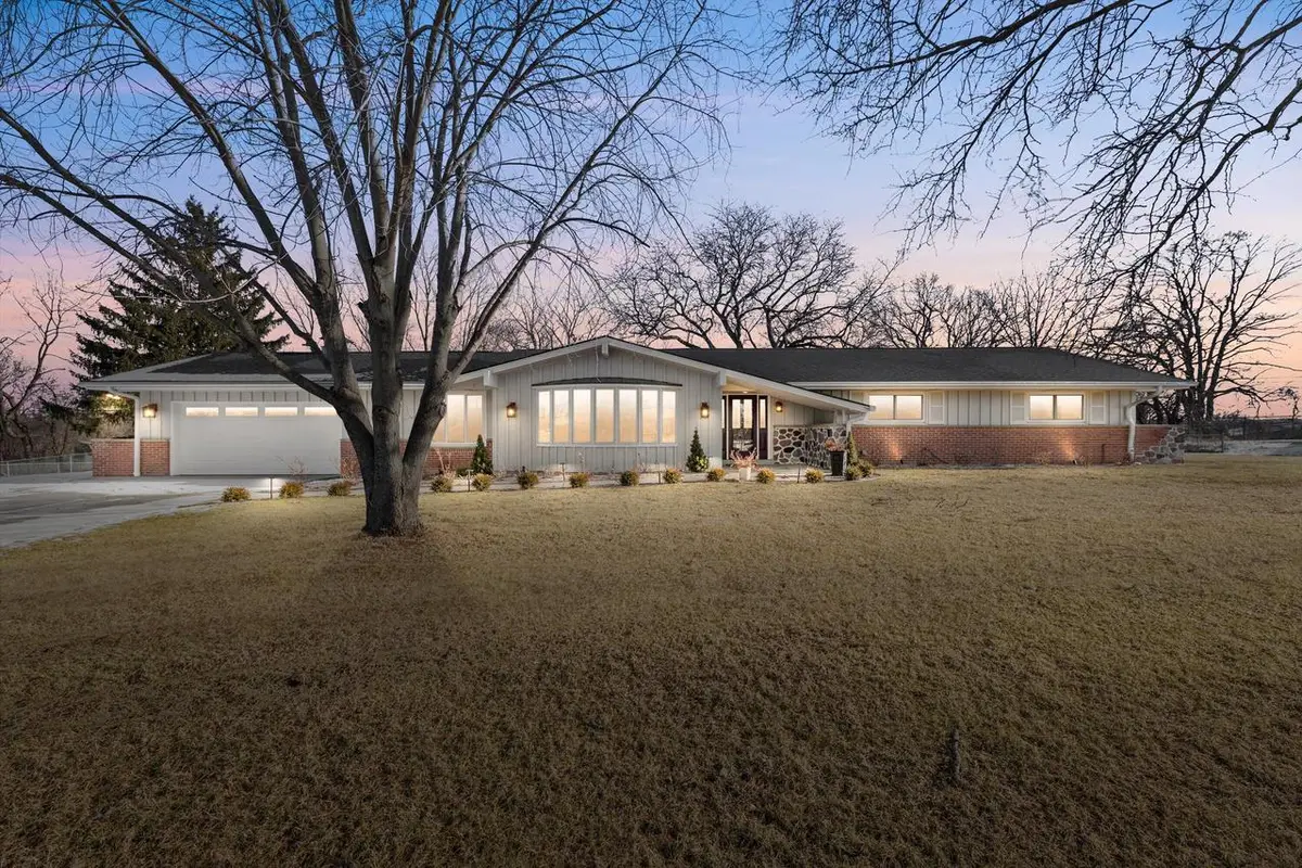 850 Janacek ROAD, Brookfield, WI 53045 - Image #1