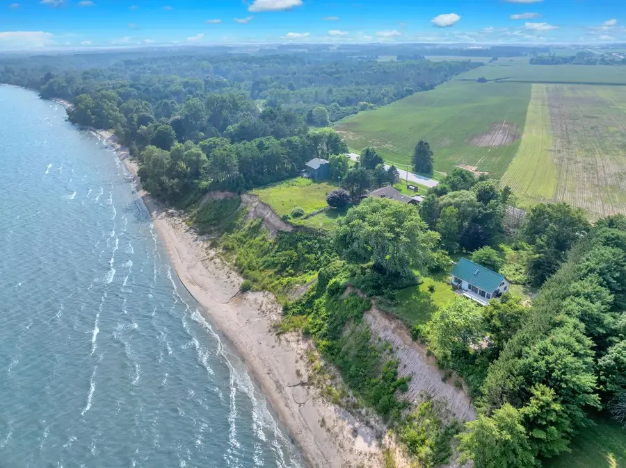 12435 Lakeshore ROAD, Cleveland, WI 53015 - #2