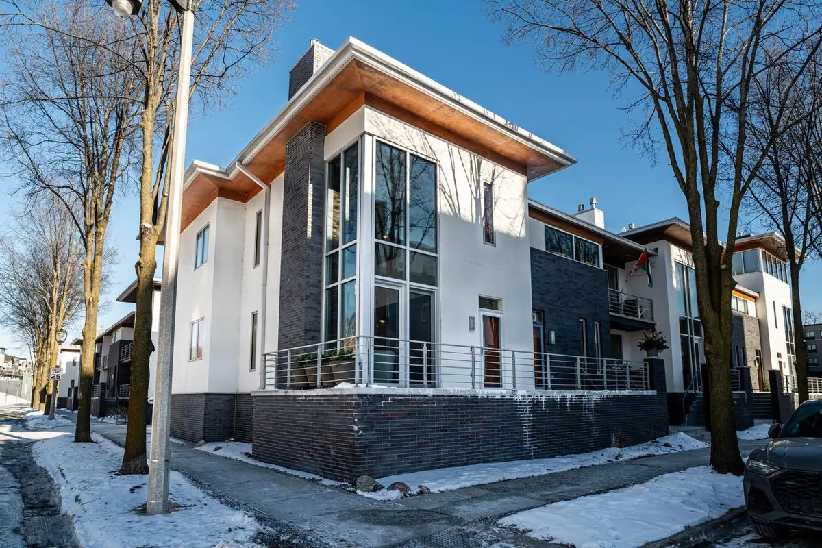 1924 N Booth STREET, Milwaukee, WI 53212 - #1