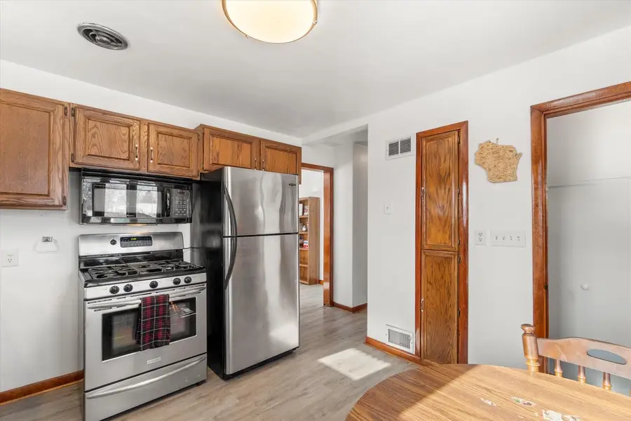 820 S 91st STREET, West Allis, WI 53214 - Image #2