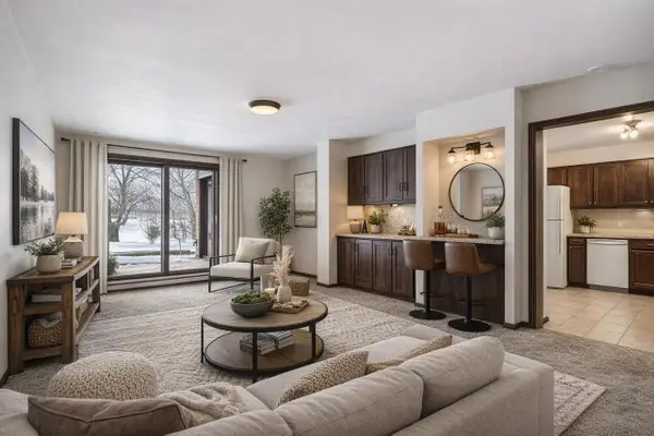 5200 S Tuckaway BOULEVARD #107A, Greenfield, WI 53221