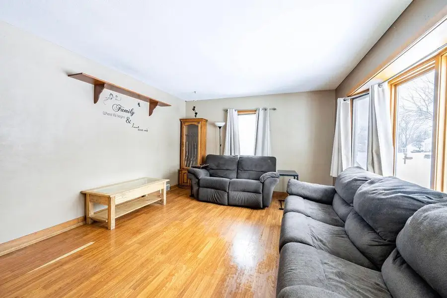 811 Pierce STREET, Onalaska, WI 54650 - Image #3