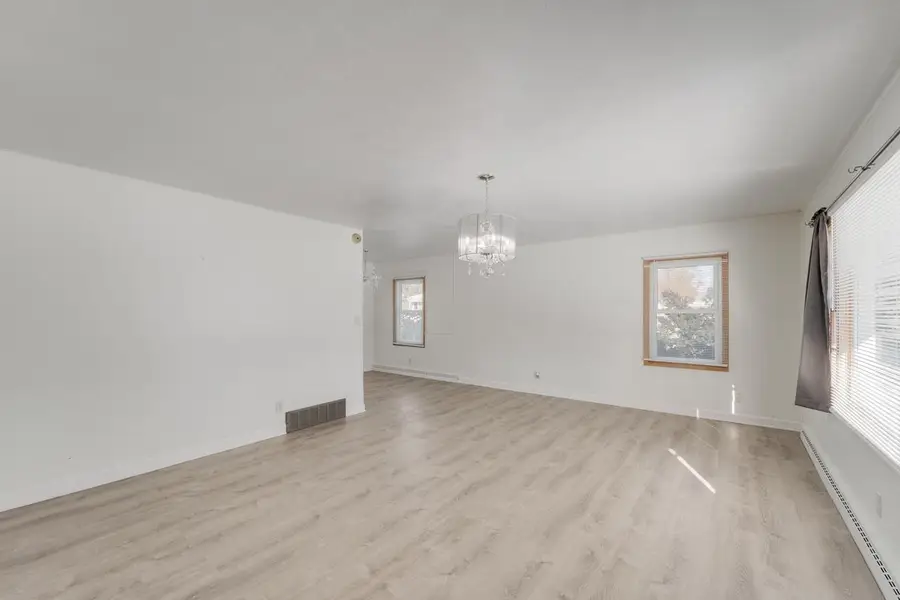 W169N8673 Sheridan DRIVE, Menomonee Falls, WI 53051 - Image #2