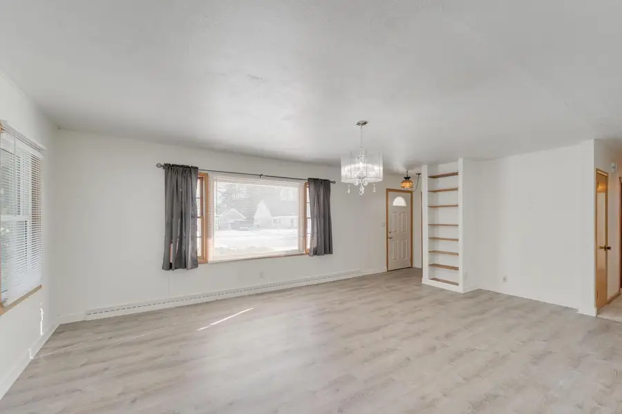 W169N8673 Sheridan DRIVE, Menomonee Falls, WI 53051 - Image #3