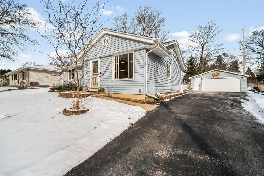 732 Chicory ROAD, Burlington, WI 53105 - #3