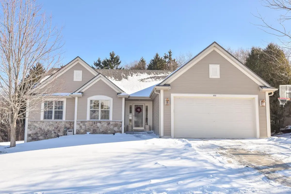 431 Thurow DRIVE, Oconomowoc, WI 53066 - Image #1