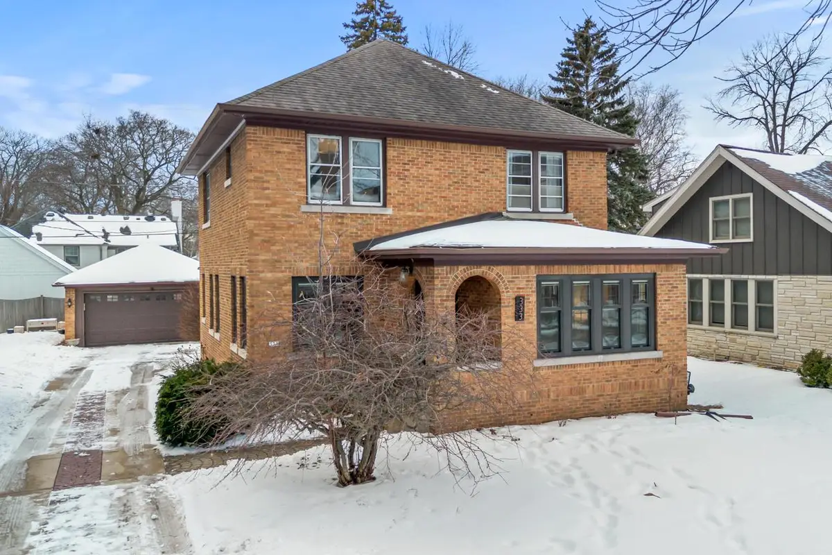 333 E Day AVENUE, Whitefish Bay, WI 53217 - #1