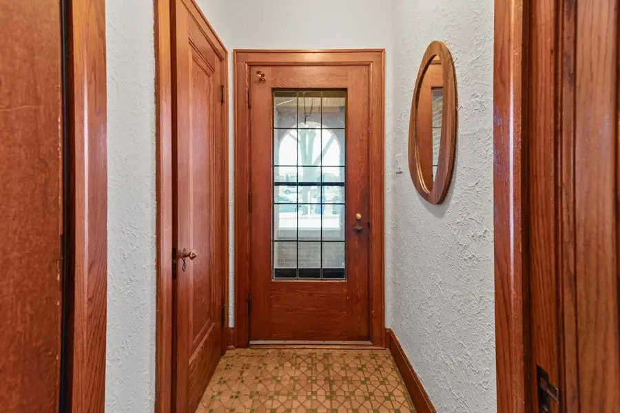 333 E Day AVENUE, Whitefish Bay, WI 53217 - #3