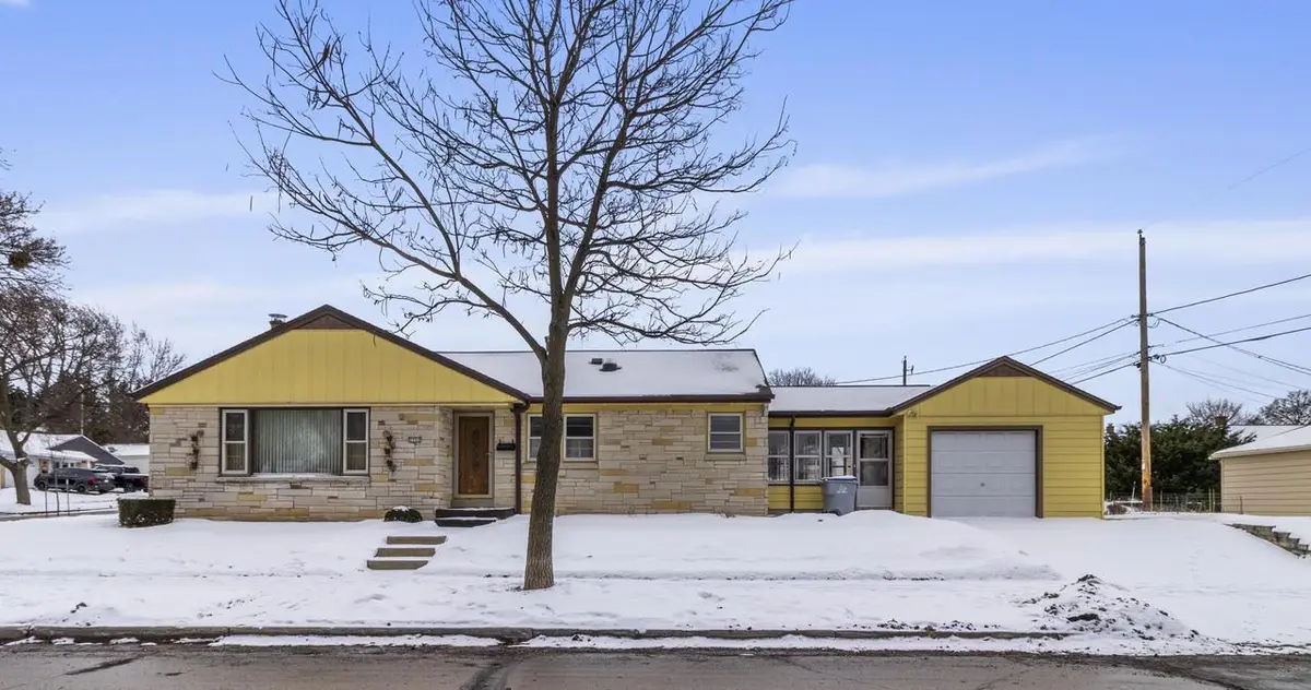 5701 W Stack DRIVE, Milwaukee, WI 53219 - Image #1