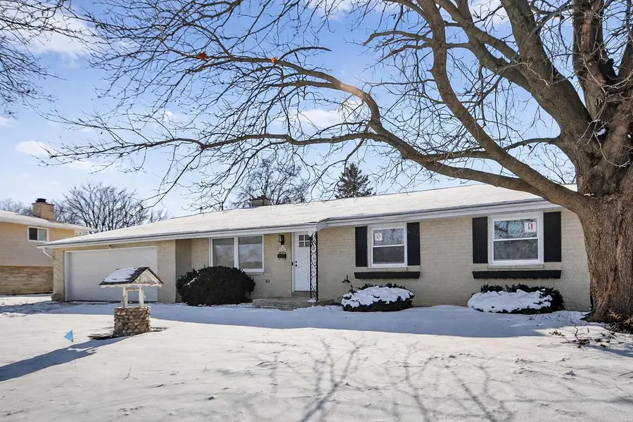 N95W17325 Shady Lane, Menomonee Falls, WI 53051 - Image #2