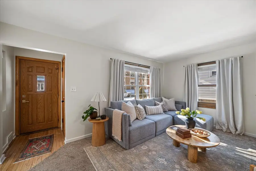 338 E Norwich STREET, Milwaukee, WI 53207 - #3