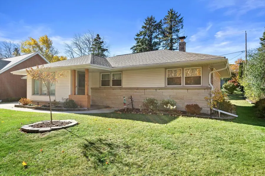 7503 N 39th STREET, Milwaukee, WI 53209 - #2