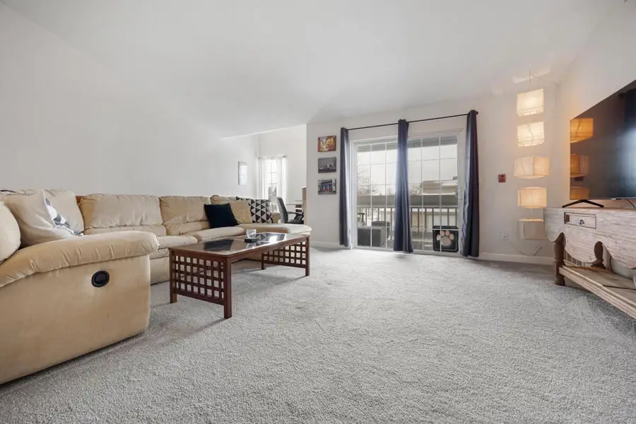 3640 E Barbara COURT #202, Oak Creek, WI 53154 - Image #3