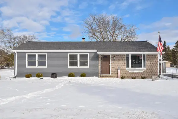 N61W23804 Sumac LANE, Sussex, WI 53089
