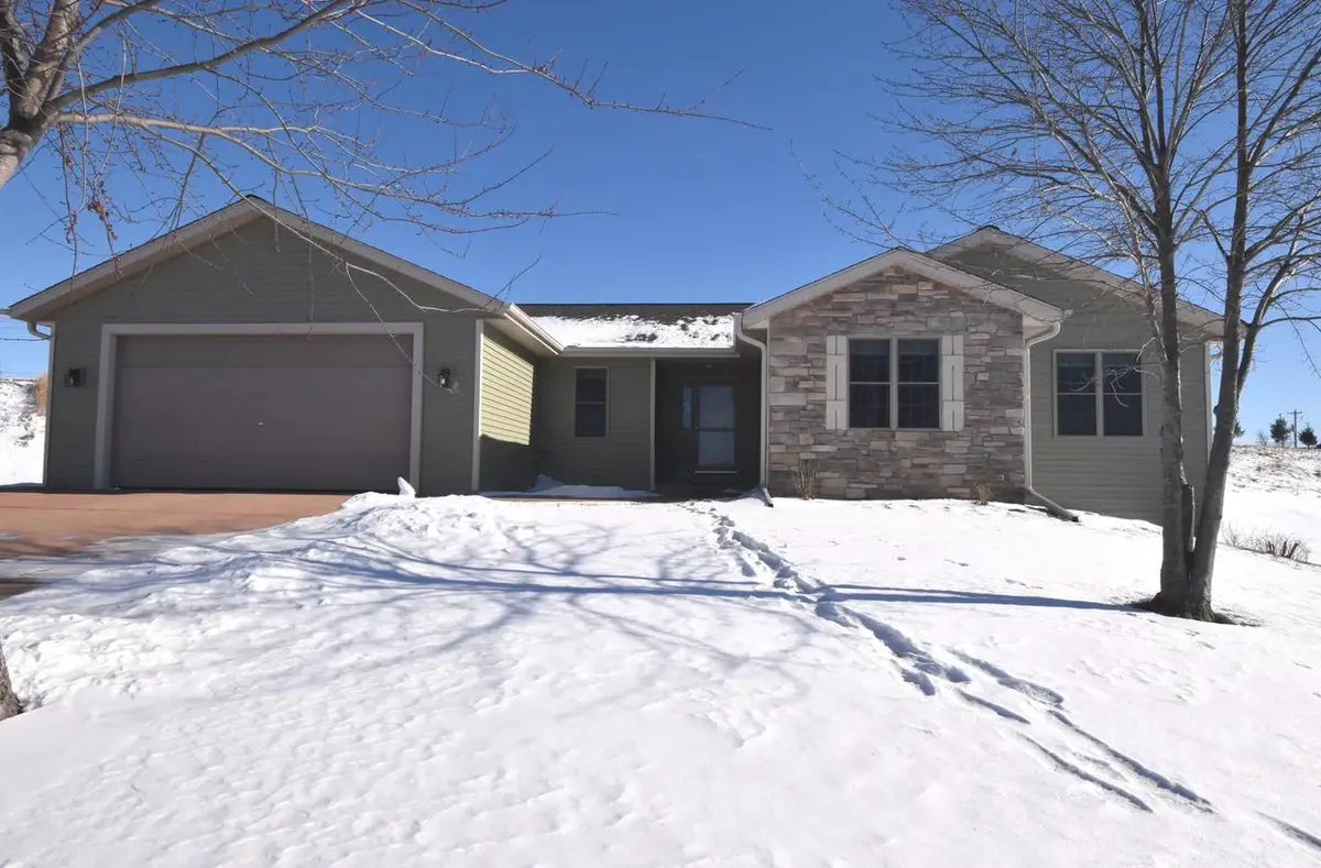 W1401 Valley View COURT, Ixonia, WI 53036 - Image #1