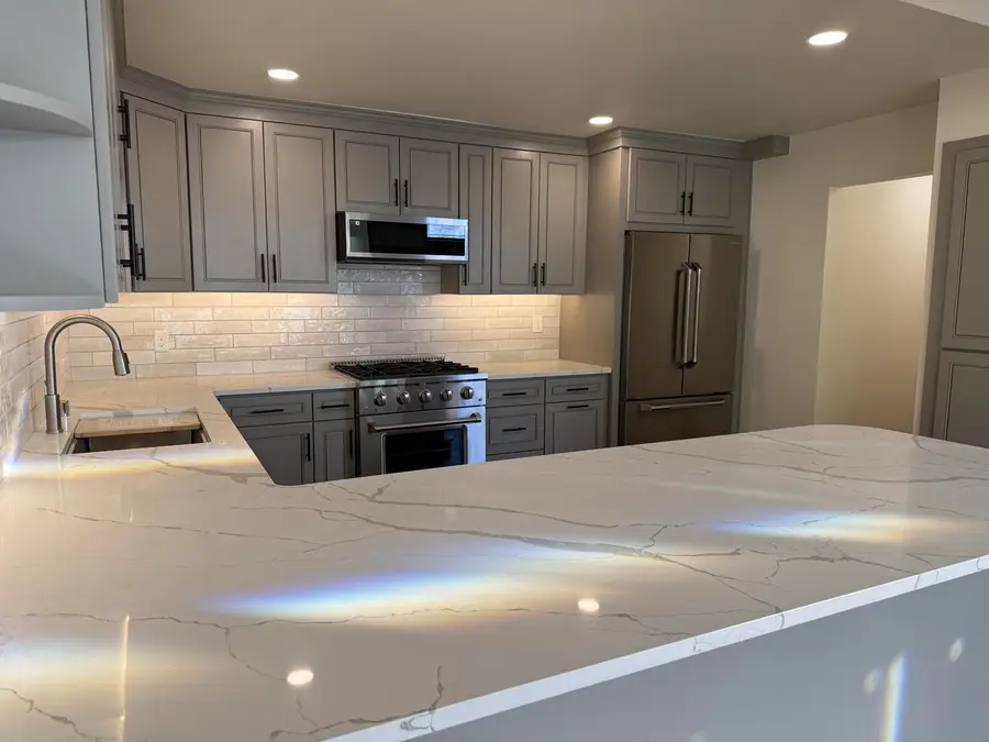 175 N Elm Grove ROAD #D, Brookfield, WI 53005 - Image #3