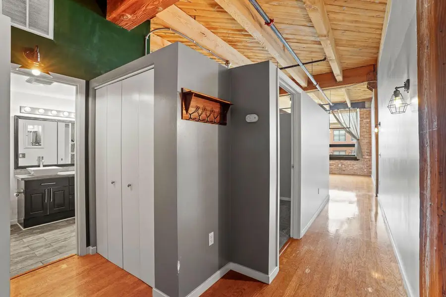 234 E Reservoir AVENUE #506, Milwaukee, WI 53212 - Image #2