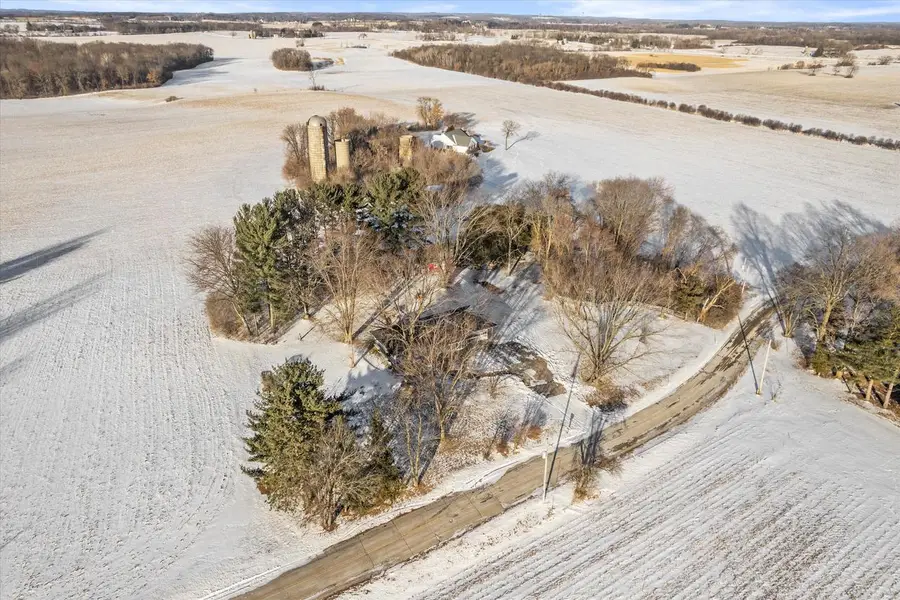 34302 Loland DRIVE, Waterford, WI 53185 - #3