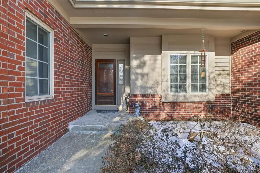 10831 N Essex DRIVE, Mequon, WI 53092 - Image #3