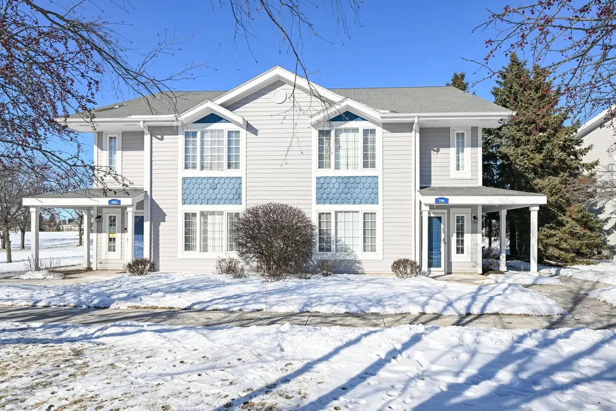 708 Geneva National AVENUE #N, Lake Geneva, WI 53147 - Image #1