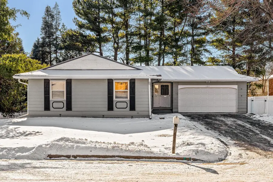 1211 W Circle DRIVE, Sparta, WI 54656 - #3