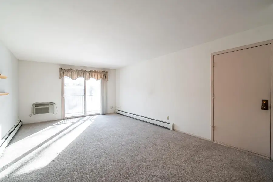 8530 W Waterford AVENUE #5, Greenfield, WI 53228 - Image #3