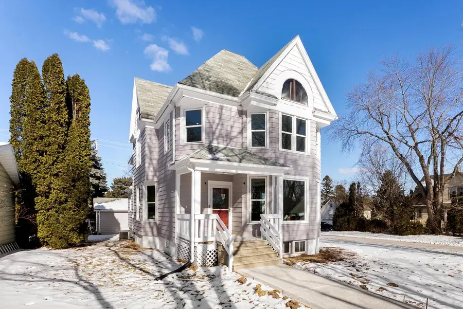 704 Grand AVENUE, Sheboygan, WI 53083 - Image #2