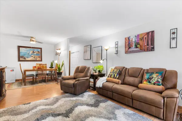 2350 W Good Hope ROAD #156, Glendale, WI 53209