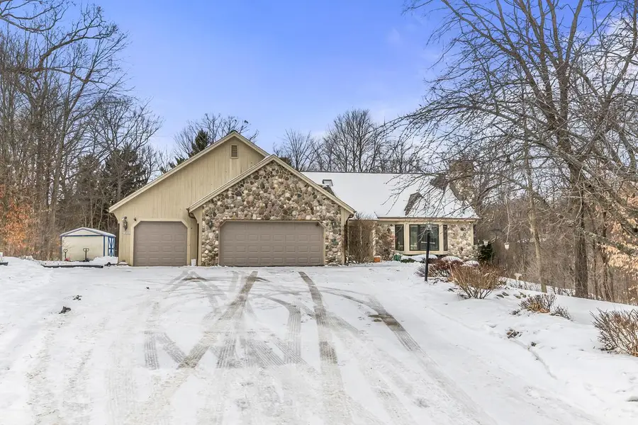 14591 W Fieldpointe COURT, New Berlin, WI 53151 - Image #3