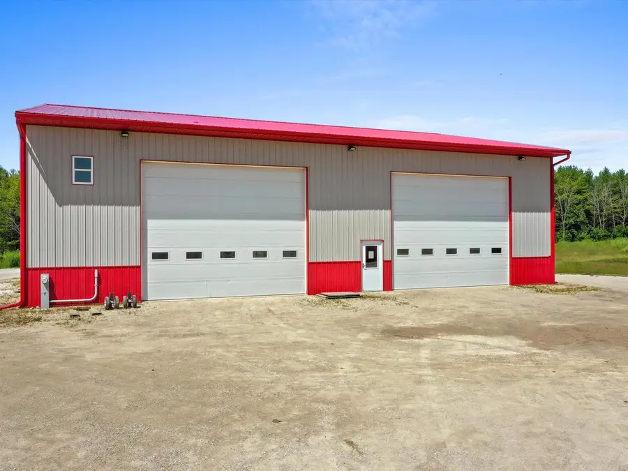 3106 E County Highway V, Mishicot, WI 54228 - #3