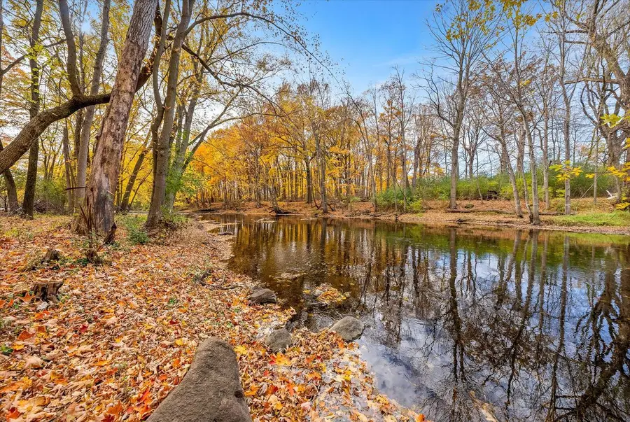 1319 Creekside COURT, Grafton, WI 53024 - #2