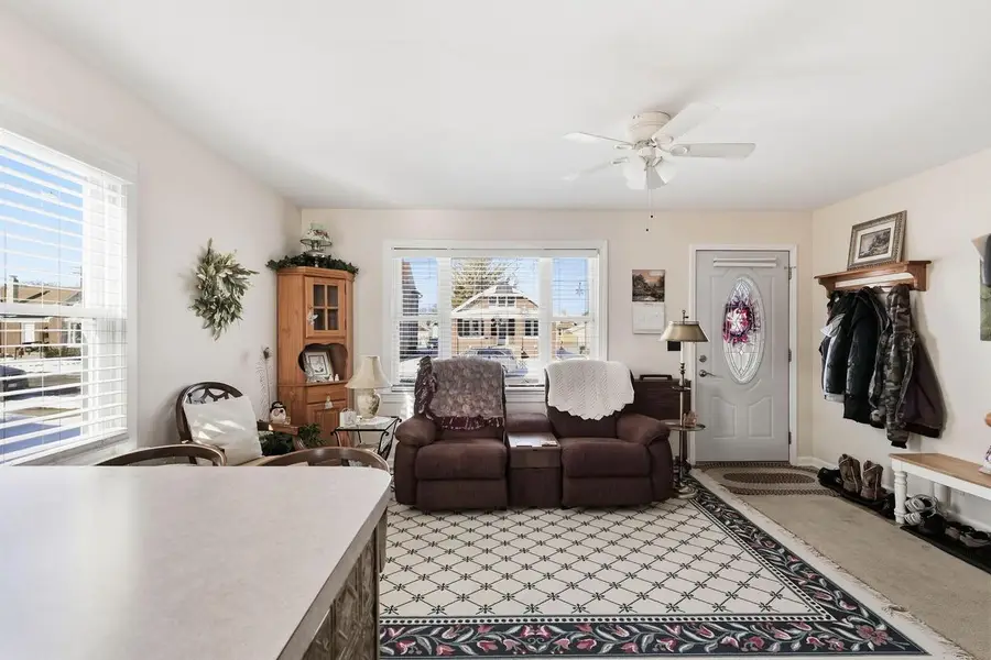 1239 Walton AVENUE, Racine, WI 53402 - Image #3