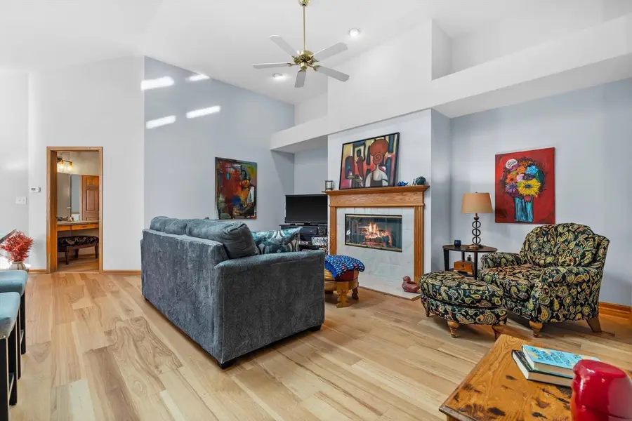 W175N8151 Robin CIRCLE #1, Menomonee Falls, WI 53051 - #2