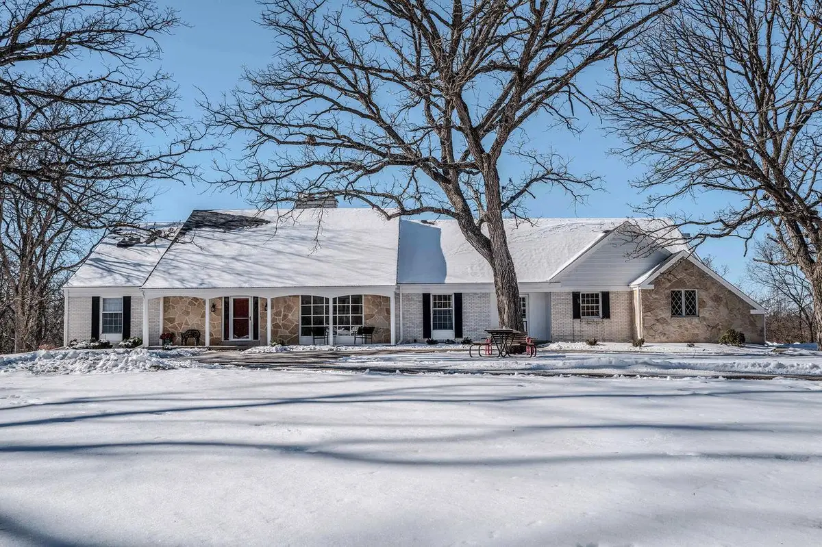 W290S4827 Parke LANE W, Waukesha, WI 53189 - #1