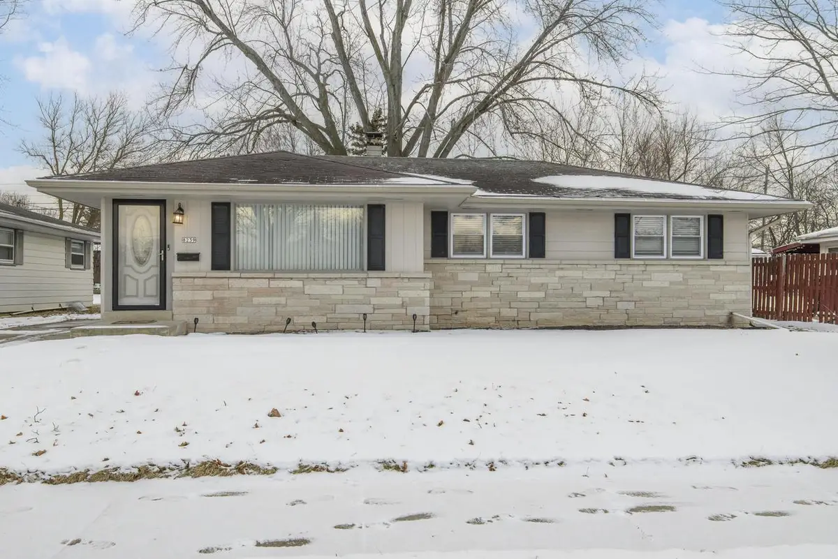 8239 W Casper STREET, Milwaukee, WI 53223 - Image #1