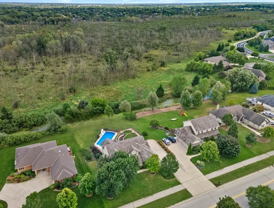 W172N7862 Shady LANE, Menomonee Falls, WI 53051 - Image #2