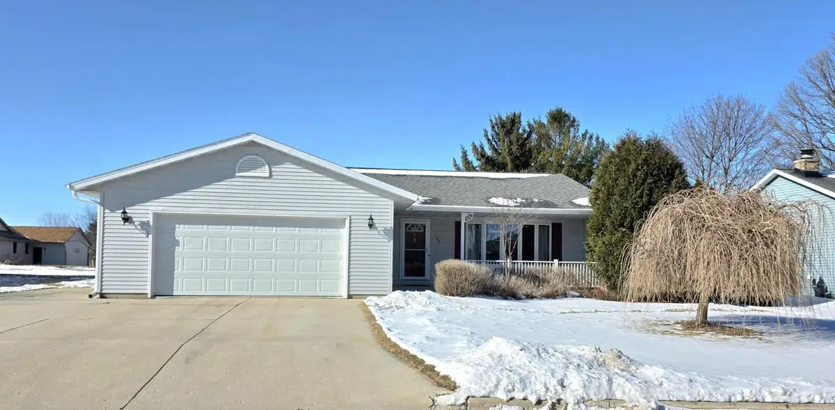 129 Chippewa DRIVE, Sheboygan Falls, WI 53085 - #1