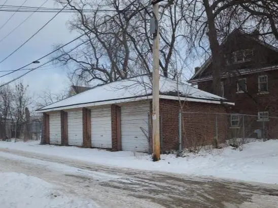 3901 N Port Washington AVENUE #3903, Milwaukee, WI 53212 - Image #3