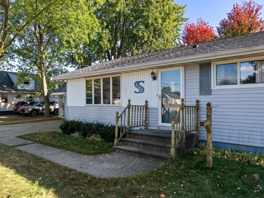 3107 45th STREET, Two Rivers, WI 54241 - #2
