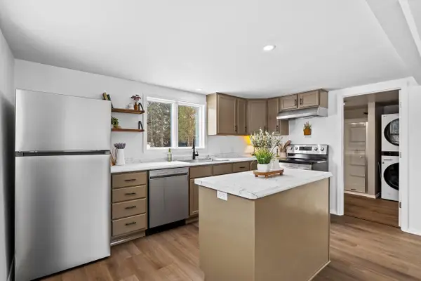 331 E Washington AVENUE, Cleveland, WI 53015