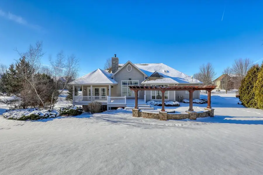 1196 Mary Hill CIRCLE, Hartland, WI 53029 - #2