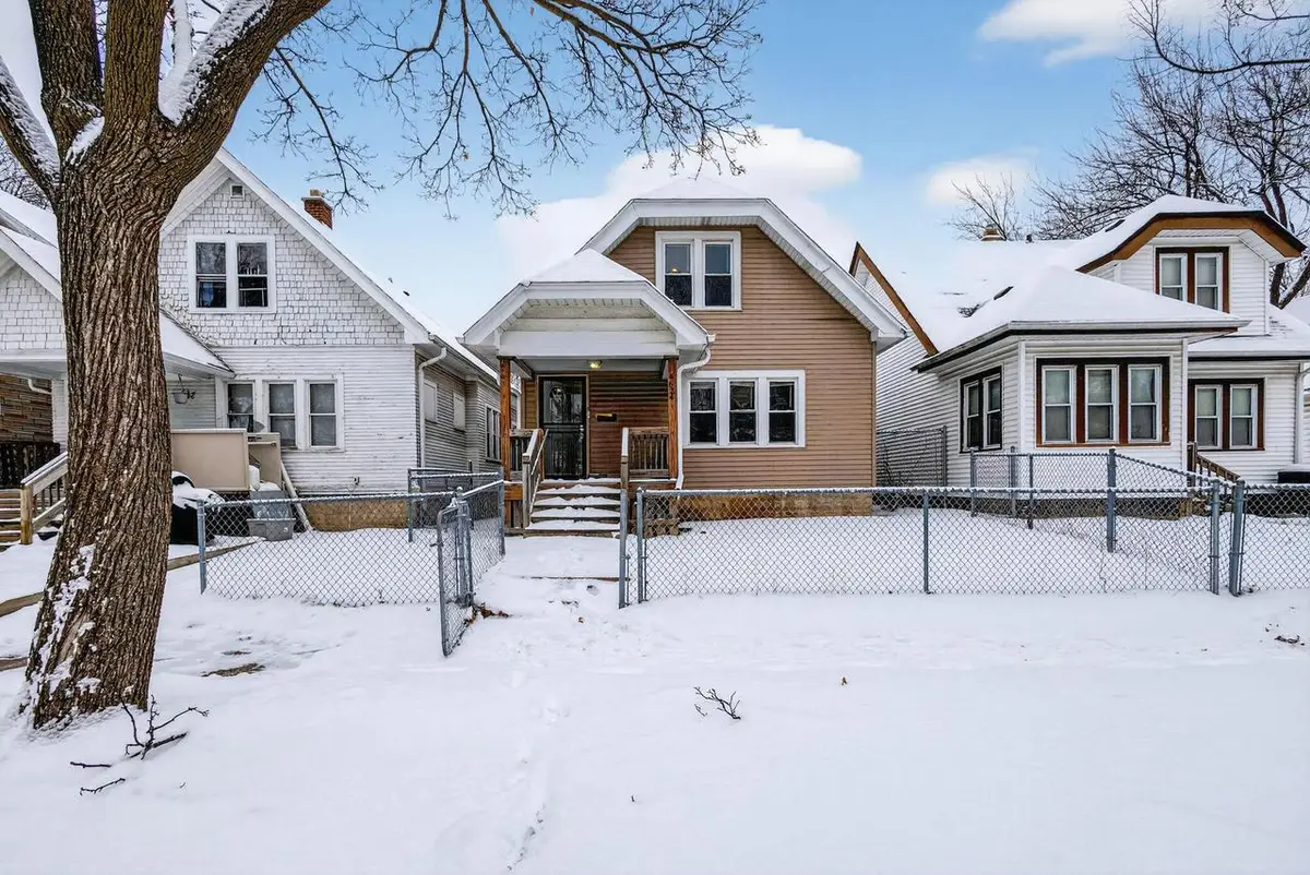 4624 N 29th STREET, Milwaukee, WI 53209 - #1