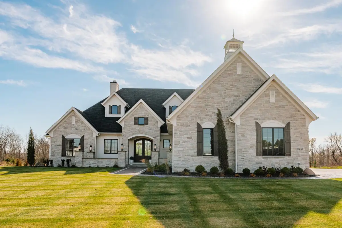 20285 Newport LANE, Brookfield, WI 53045 - #1