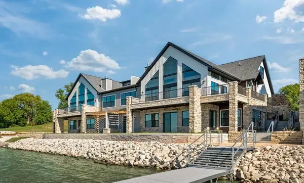 218 Lakeview Lane, Beaver Dam, WI 53916