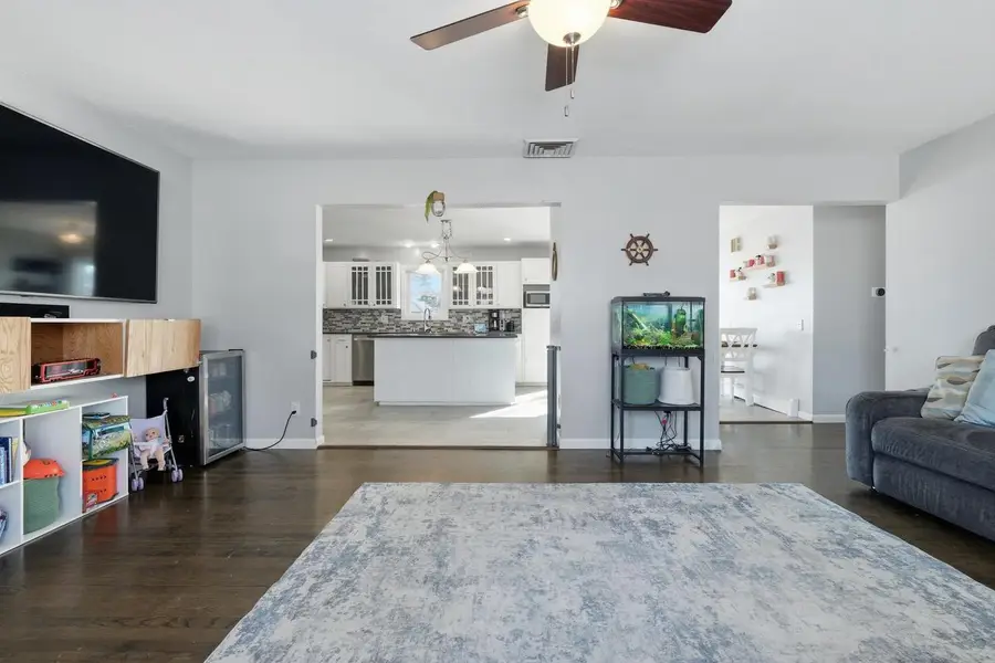 1443 Buena Vista DRIVE, Sun Prairie, WI 53590 - #3