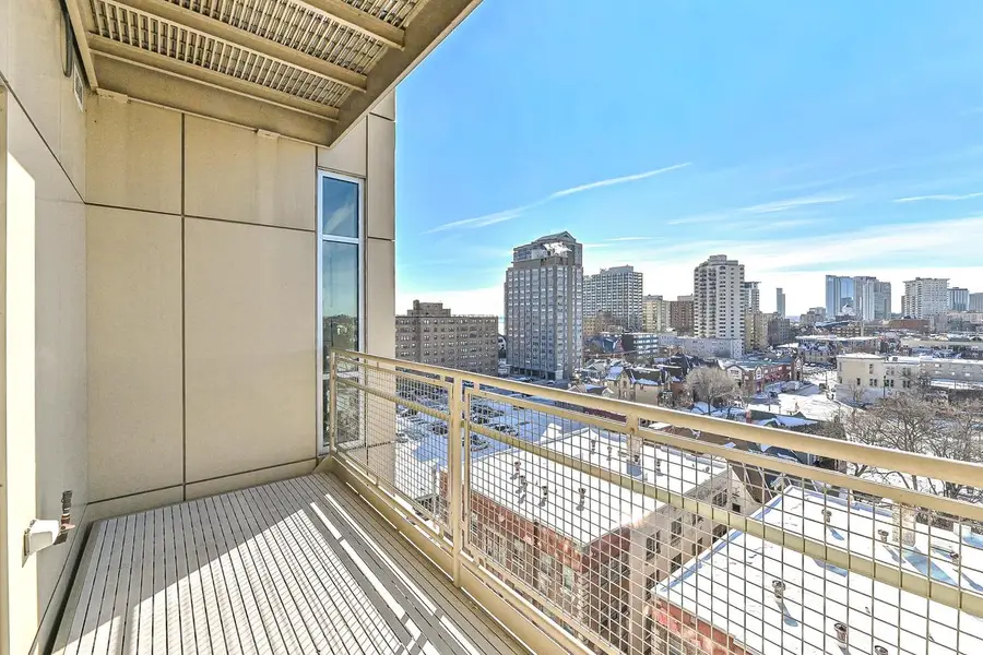 1550 E Royall PLACE #804, Milwaukee, WI 53202 - #2