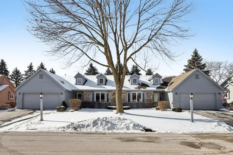 W178N9743 Riversbend CIRCLE W, Germantown, WI 53022 - #2